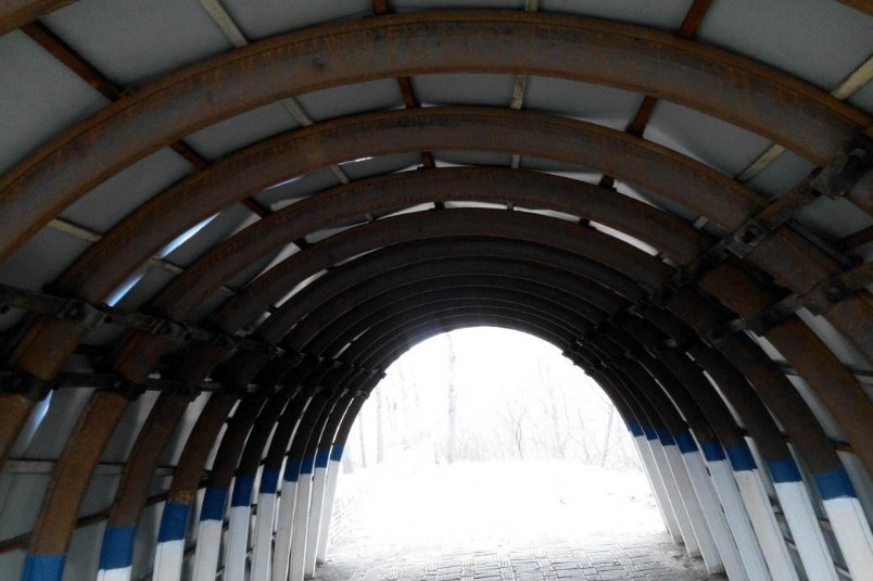 如何提供U型钢支架的稳定性